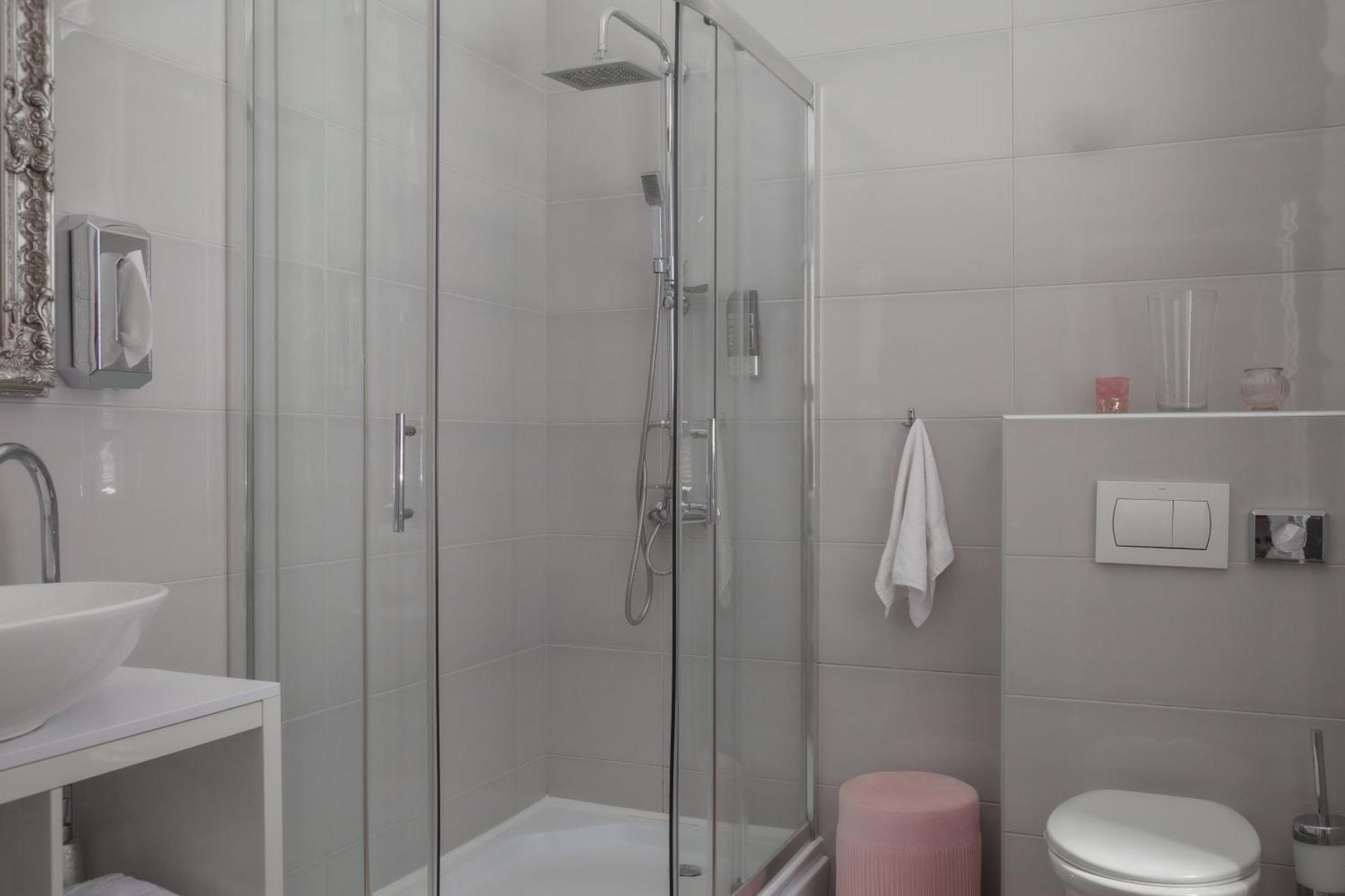 Captain Emo City Apartments بولا المظهر الخارجي الصورة
